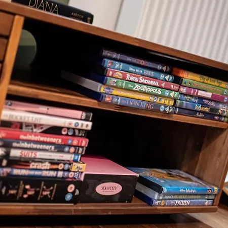 Boho Stylish Ap - Private Garage Apartamento