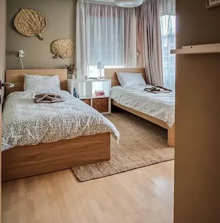 Apartment Stylish 2br With Terrace & Garage Parking