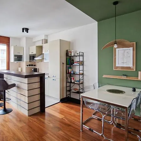 Stylish 2br With Terrace & Garage Parking * Budapest
