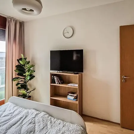 Stylish 2br With Terrace & Garage Parking Budapest